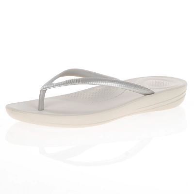 Fitflop - Iqushion Toe Post Sandals, Silver 1